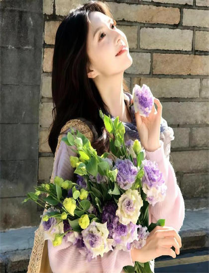 《她她她的少女时代》幕后故事了解指南：制作背景与趣闻分享，发布会实录