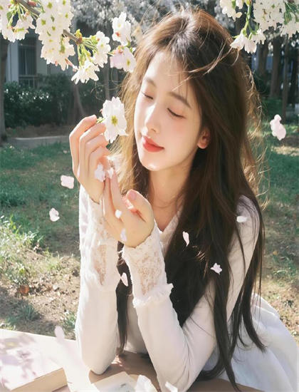 专业战争片评论：《美味的性爱：美丽的女友》的技术创新与艺术成就 ——深入探索战争片的艺术世界